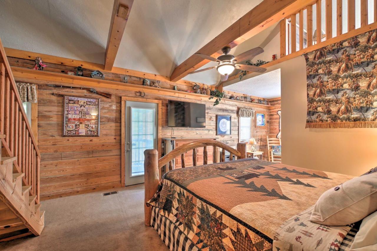Tenn River Cabin With Hot Tub - 10 Mi To 채터누가 외부 사진