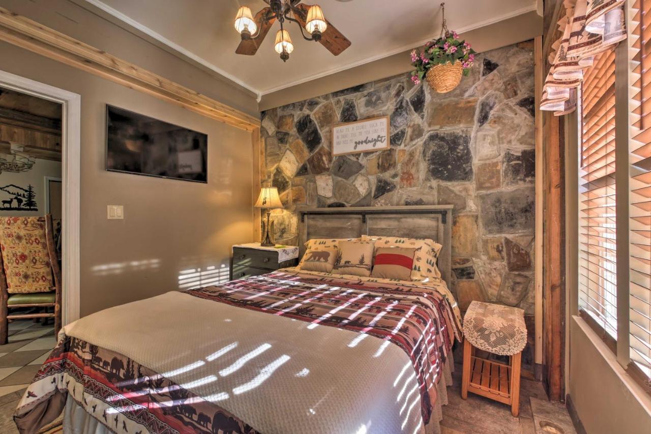 Tenn River Cabin With Hot Tub - 10 Mi To 채터누가 외부 사진