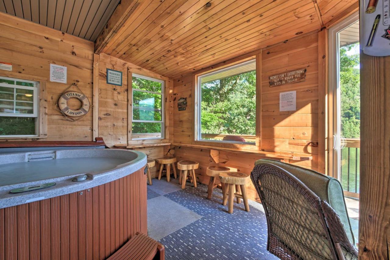 Tenn River Cabin With Hot Tub - 10 Mi To 채터누가 외부 사진