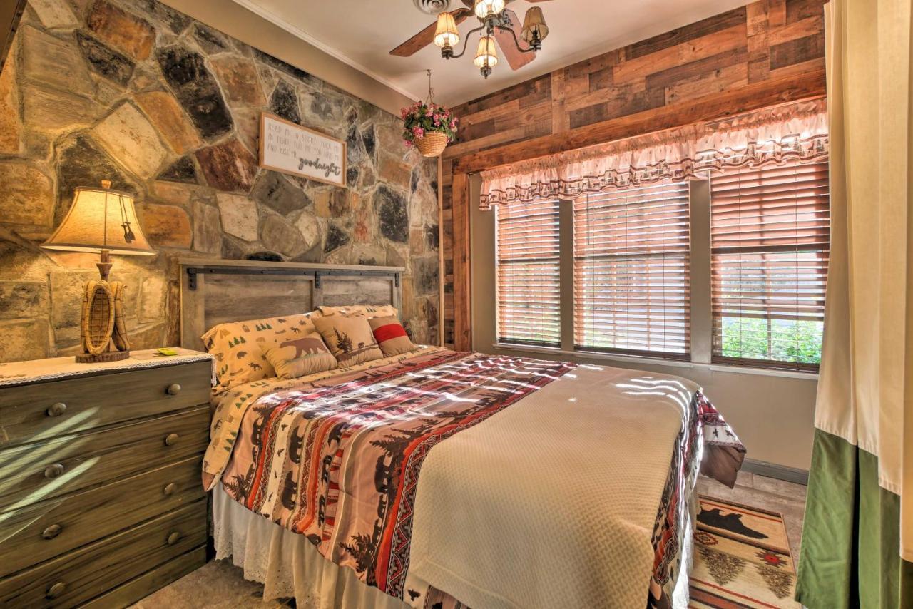 Tenn River Cabin With Hot Tub - 10 Mi To 채터누가 외부 사진