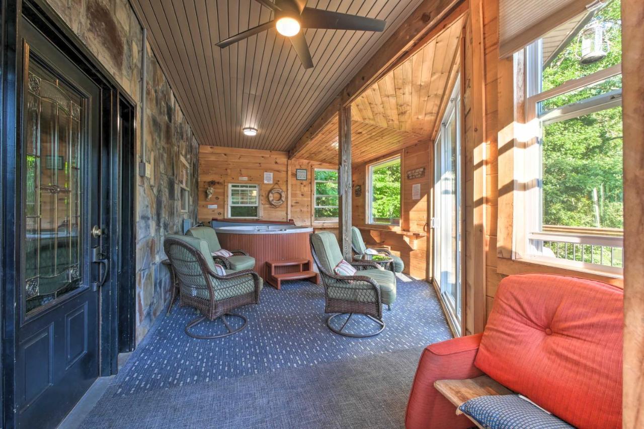 Tenn River Cabin With Hot Tub - 10 Mi To 채터누가 외부 사진
