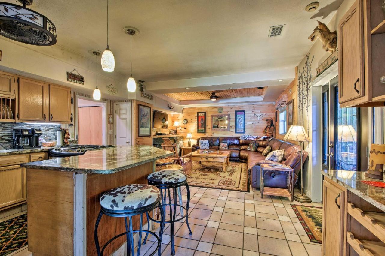 Tenn River Cabin With Hot Tub - 10 Mi To 채터누가 외부 사진