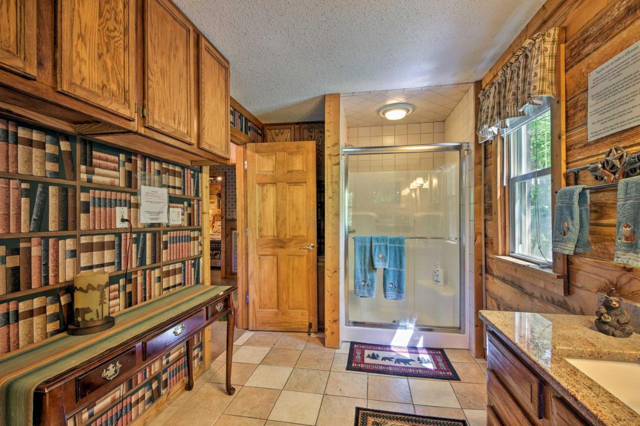 Tenn River Cabin With Hot Tub - 10 Mi To 채터누가 외부 사진